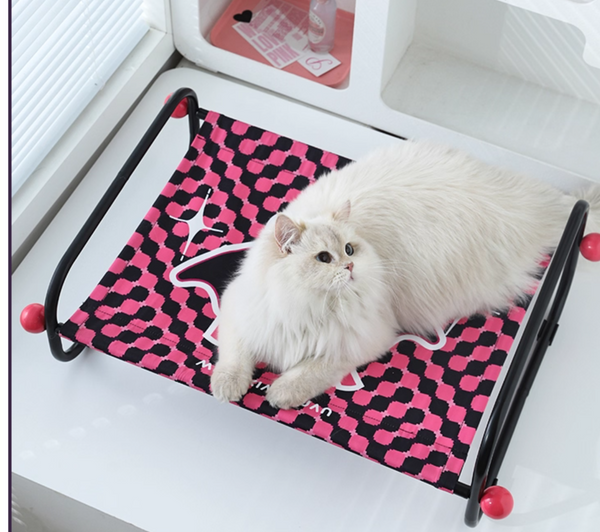 All-Season Elevated Pet Bed – Moisture-Proof Washable Cot for Cats & Small Dogs